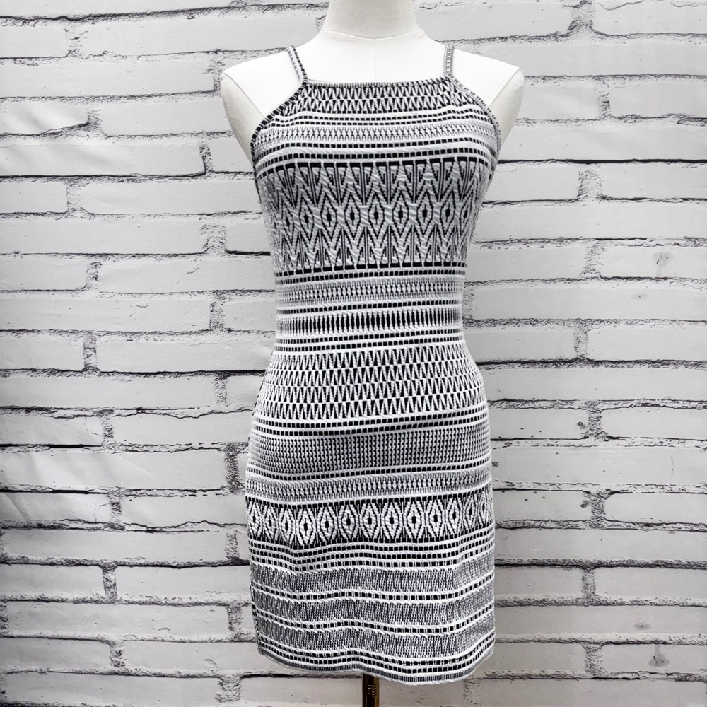 Material Girl Black White Geometric Tribal Print Bodycon Mini Dress Small